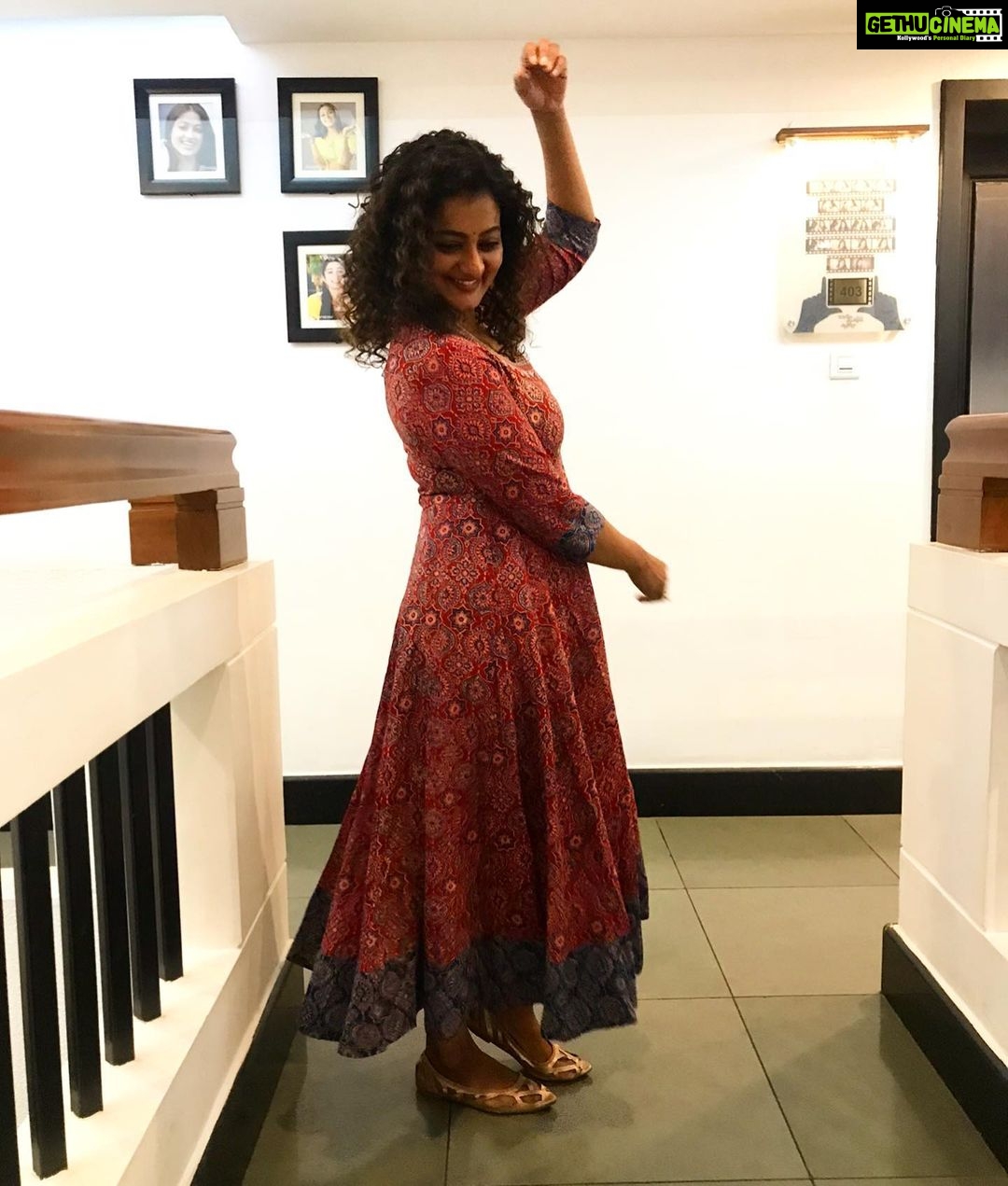 Priyanka Nair Instagram - Costume - @angles.boutique Clicked by - @davisvazhapilly