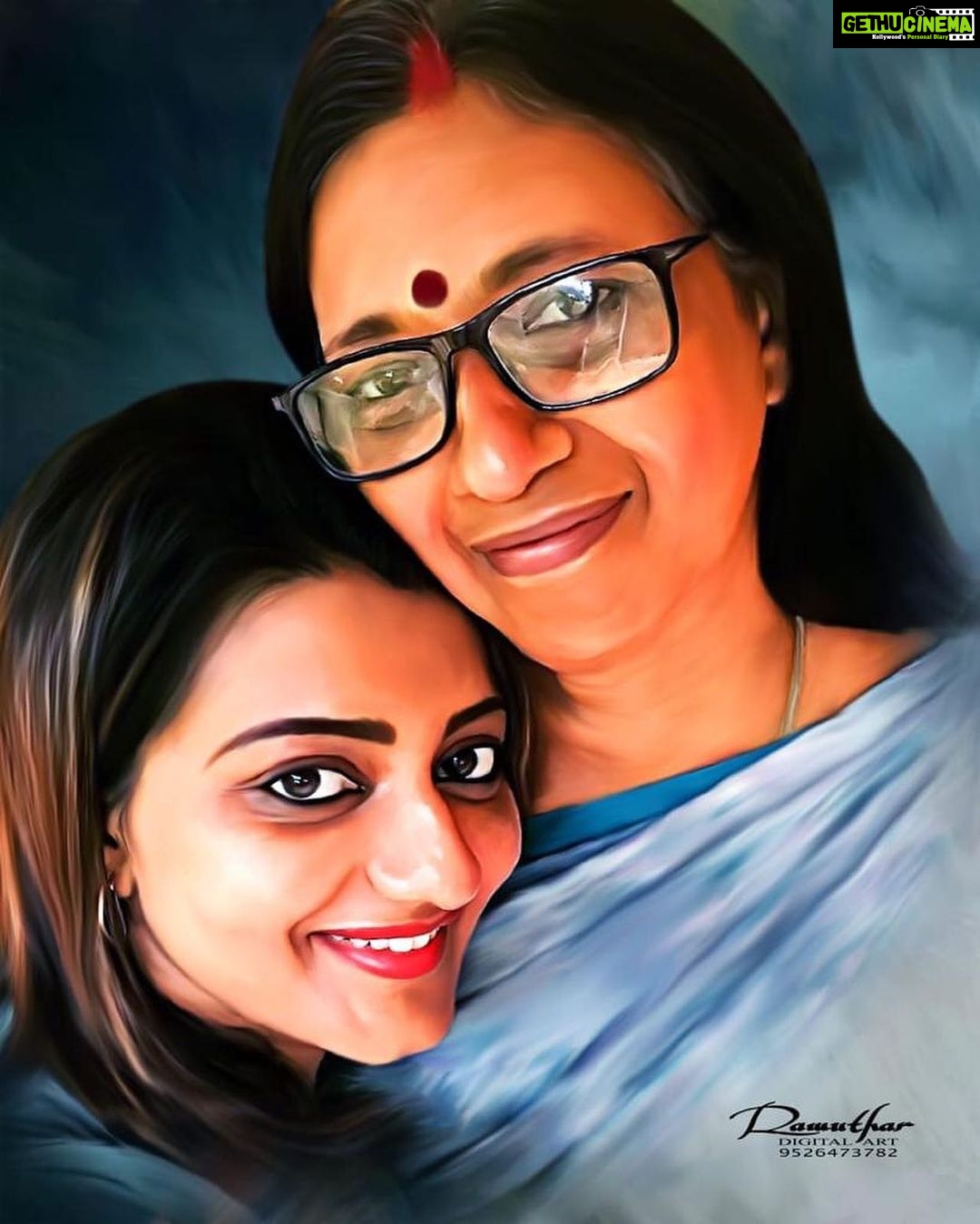 Priyanka Nair Instagram - Mine ❤️ Happy Birthday Ammaa 😘😘 #happbirthdayamma @ponnammamuraleedharan