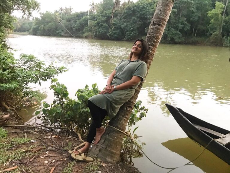 Priyanka Nair Instagram - Nature🌿 #naturelove - - - - #nature#naturephotography#naturelovers#river#priyanka#pryankanair#bollywood#kollywood#tollywood#hollywood#cinema#actor#actress#mallu#kerala#trivandrum#kochi#insta#instaday#instapic#instagram