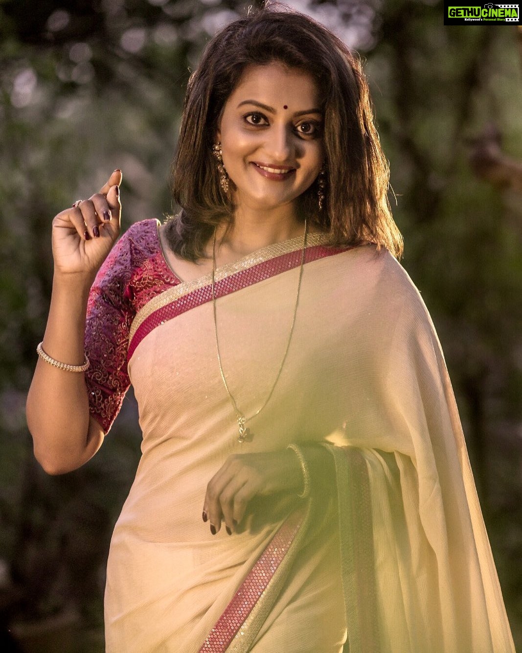 Priyanka Nair Instagram - ❤️ 📸 @tanu.balak MUA - @_sumathefacechanger_ Colouring - @vineethvasudev_photography