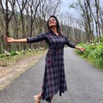 Priyanka Nair Instagram - It’s not the destination,it’s the journey 🍃🍂 - - - - #roadtrip#rubberplant#roadlife#travelphotography#kerala#priyankanair#instapic#instaday#instagram 📸 @davisvazhapilly