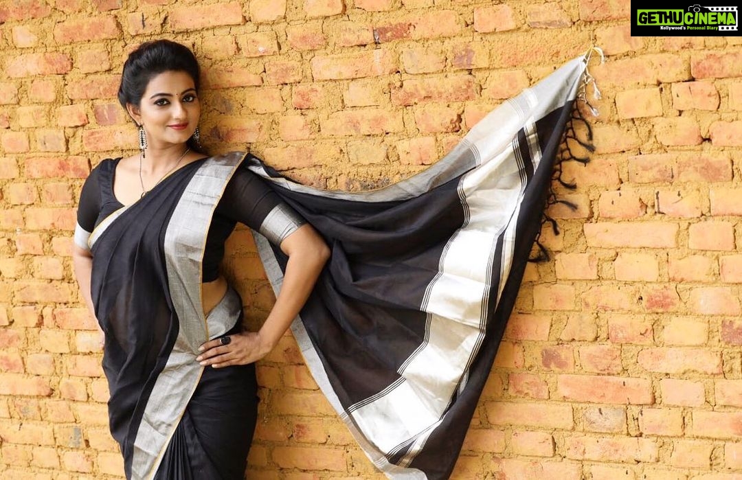 Priyanka Nair - 8.8K Likes - 🖤🖤🖤🖤🖤