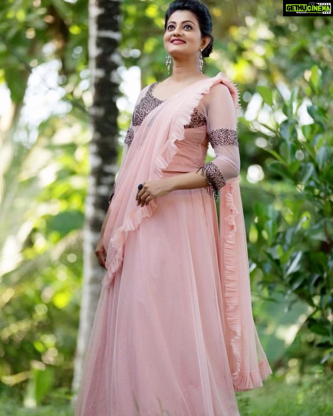 Priyanka Nair Instagram - Photography- @shalupeyad Mua - @makeupsecreates Costume - @aanunobby