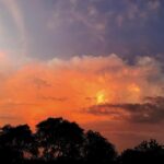 Priyanka Nair Instagram - The crescent moon is clearly visible in the evening sky 🌙 #eveningsky#crescentmoon#photography#shotoniphone#photography#photosoftheday#skywatcher#sky#clouds#trivandrum#kerala Home