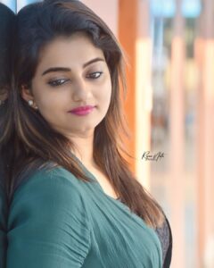 Priyanka Nair Instagram - PC - @rojan_nath 🖤
🖤
🖤
#photoshoot#saturdayvibes#happiness#kochi#actress#malluactress#southindianactress#malluwood#tollywood#kollywood#bollywood#priyankanair#instapic#instaday#movies#marriage#instapic#instatime#instagram