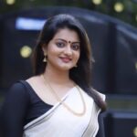 Priyanka Nair Instagram - 🖤🌟♥️