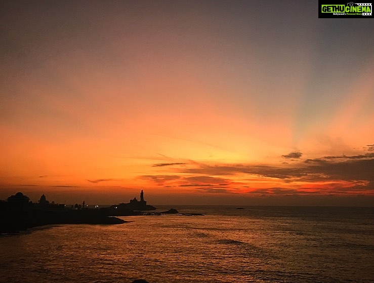 Priyanka Nair Instagram - കന്യാകുമാരി ഒരു കവിത♥️ #kanyakumari#christmasmorning#sunrise Kanyakumari, India