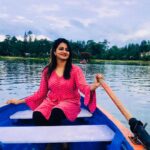 Priyanka Nair Instagram - “The secret of happiness is not found in seeking more,but in developing the capacity to enjoy less” #yercauddiaries#shootingdays#lake#naturelove 🖤 Yercaud Lake