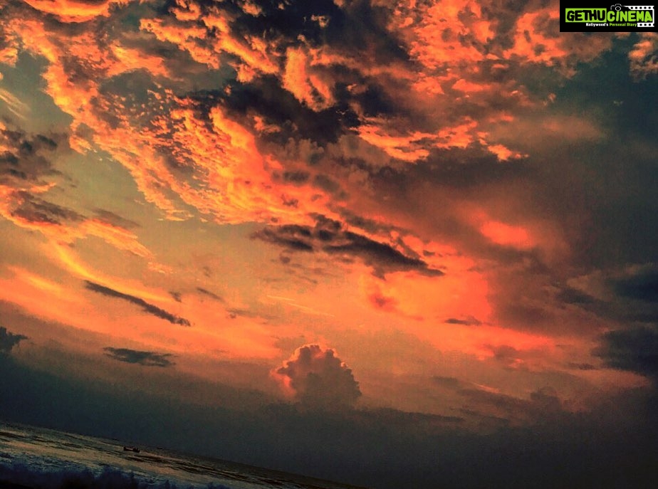Priyanka Nair Instagram - #sunset#backyard#udayasamudra#beach#kovalam#brforelockdown Uday Samudra Leisure Beach Hotel
