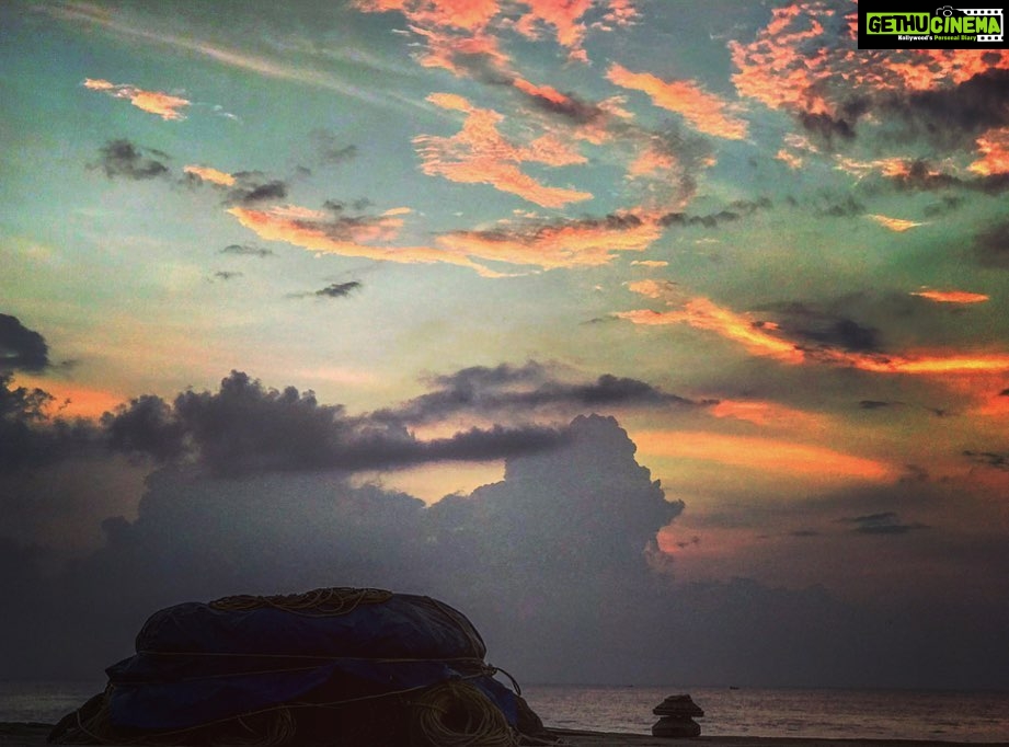 Priyanka Nair Instagram - #sunset#backyard#udayasamudra#beach#kovalam#brforelockdown Uday Samudra Leisure Beach Hotel