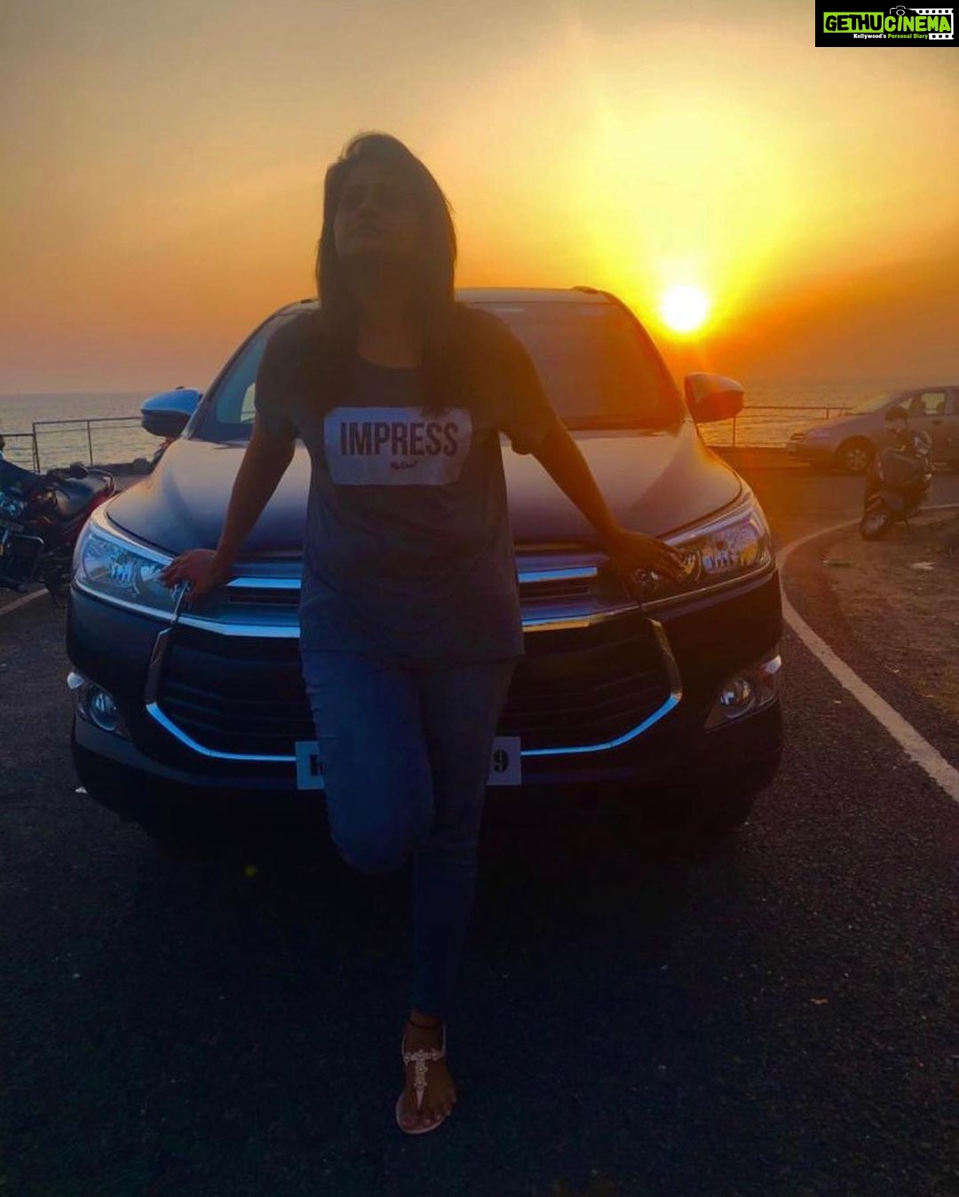 Priyanka Nair Instagram - The sunset brings a sense of peace that everything is going to be alright .It serves as a promise of a bright and light- filled new day time.I never miss a chance to see a sunset ❤️