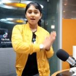 Punnagai Poo Gheetha Instagram – How to double ur #Money instantly? 

#MarmaDesam Hits 2.9Million

#naduvelehkonjembatilehkaanem @raaga.my #radioshow #broadcast #TamilRadio