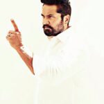 R. Sarathkumar Instagram - Finalising the look for the movie Adangathey shot by my dear friend Venkatram #adangathey #sarathkumar #chennai #movie #photoshoot