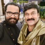 R. Sarathkumar Instagram - Dear Chirugaru it sure has been a long journey together with you as an actor first and the association and respect and the affection and care shown by you in my path blossomed into a friendship and has grown as a bondage of a family ,caring for each other and you will always remain as an inspiration not only to me but to millions of your friends fans and family and will continue to do so,may you be always be blessed with good heath and happiness always . Happy Birtday Chirugaru @chiranjeevikonidela @chirutweets