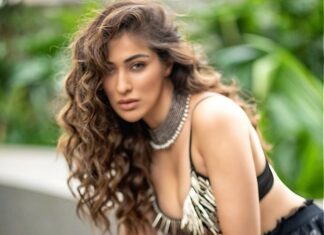 Raai Laxmi Instagram - The Beauty within is what I value.❤️