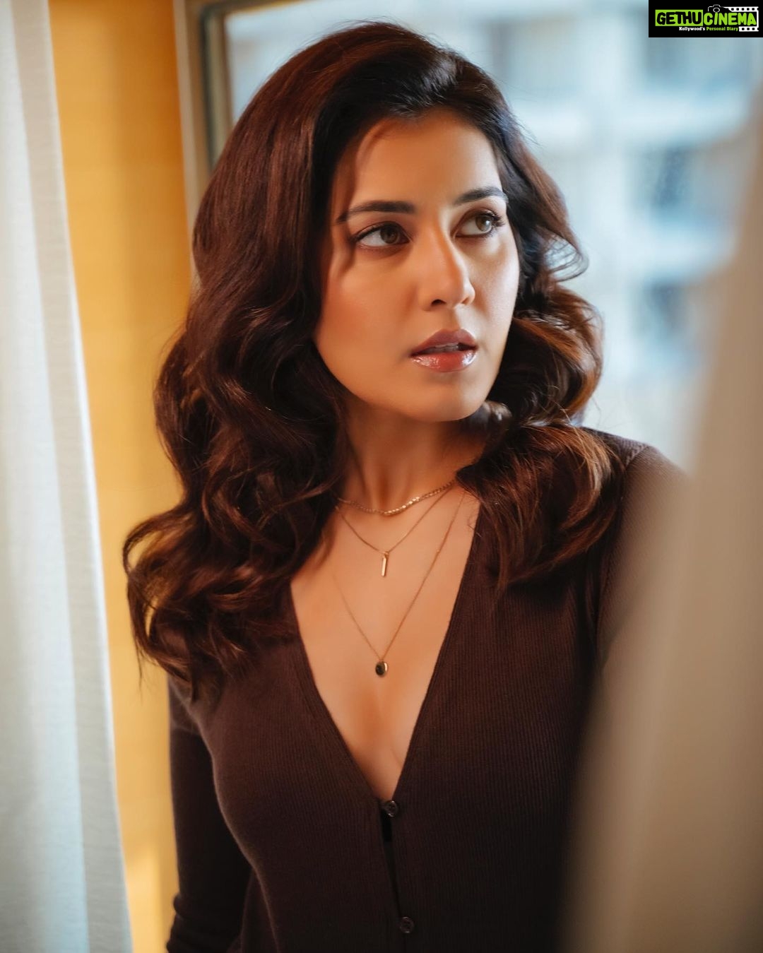 Raashi Khanna Instagram - Looking back at 2020, “Aren’t you done yet?”