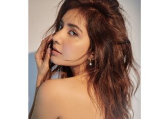 Raashi Khanna Instagram - Did not wake up like this.! 👄