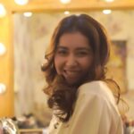 Raashi Khanna Instagram - Love is in the hair(care) 😉 #telmaalish #hairroutine #hairhealth ♥️