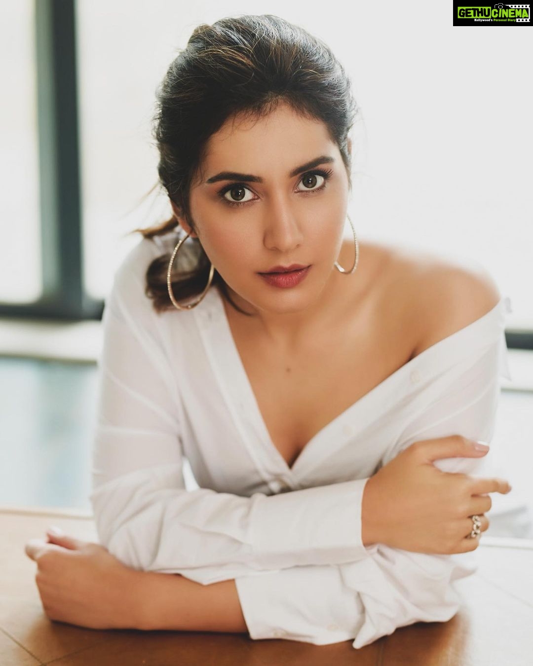 Raashi Khanna Instagram - Sun - day.