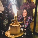 Raashi Khanna Instagram - So grateful to have spent my birthday with the most special people in my life.. and I am so thankful for all the wonderful memories we made ♥️♥️ Cheers to love and friendship! 🥂
