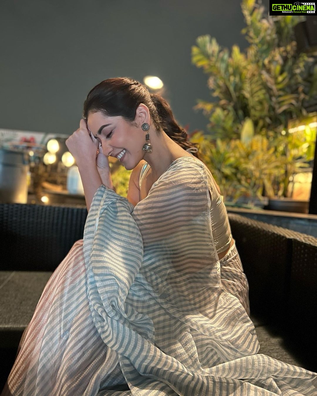Raashi Khanna Instagram - So grateful for the things that worked out, and even more grateful for the things that didn’t. 💙 #gratitude