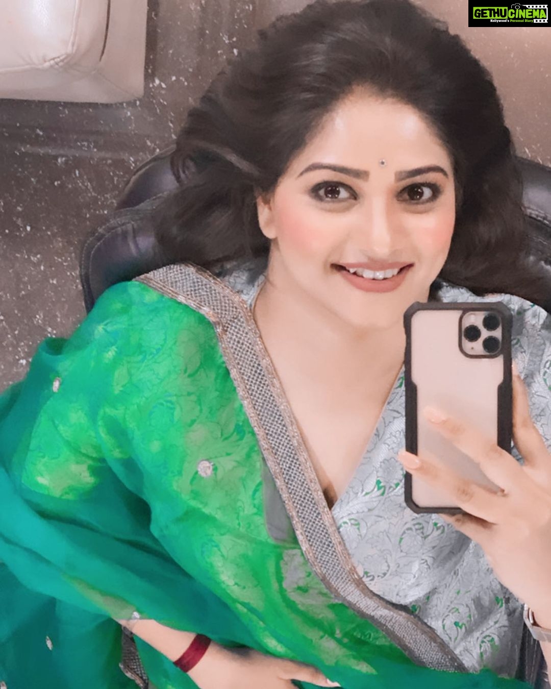 Rachita Ram Instagram - Peace begins with a smile -Mother Teresa #smileyourheart🙂♥️