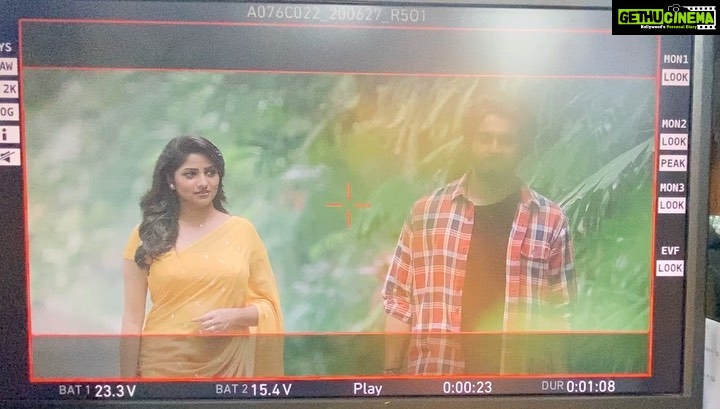 Rachita Ram Instagram - Rahasya premikudaaaa🎶💛💛💛 #supermachi @kalyaan_dhev @musicthaman @vishwa_raghu_choreographer