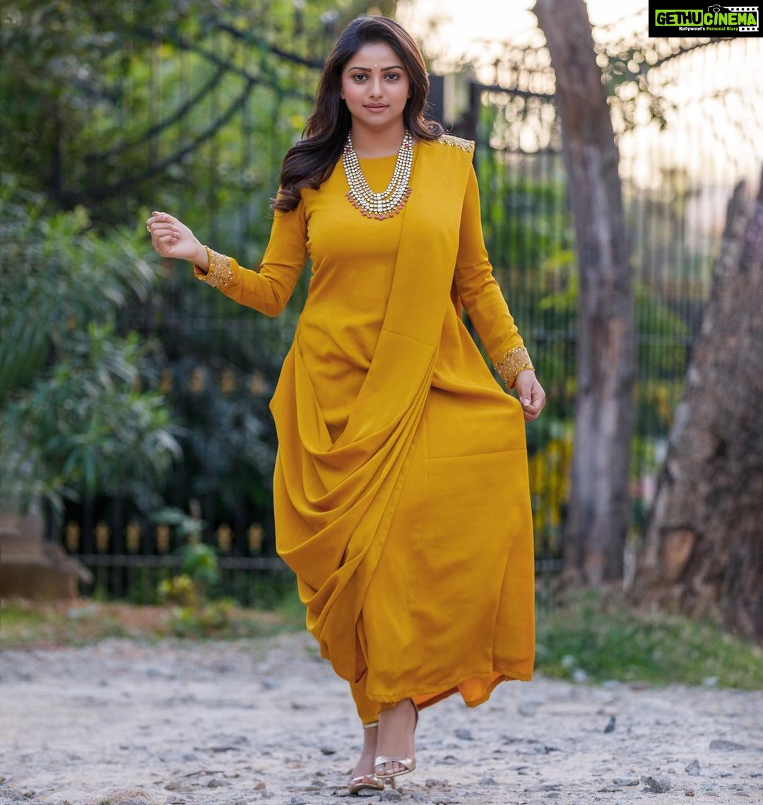 Rachita Ram Instagram - Majabharatha✨ Outfit @si.ta.ra Jewellery @amrapalijewels Styling @tejukranthi Makeup @mohanrao931 Hair @paramesh_kammari Photography @rock_phanni_