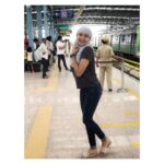 Rachita Ram Instagram - Namma Bengaluru Namma Metro 🚊 Thanks to @tejukranthi for taking me on my dream ride🤗♥️ #proudbangalorean #nammametro
