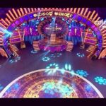 Rachita Ram Instagram - First time anchoring madirodhu..,chennagidre well done Rachitha antha heli, thapagidre naan dimple nodi kshamisbidi..🙏🏻🤗♥️😁#anubandhaawards2019 #🔜 #colorskannada @colorskannadaofficial
