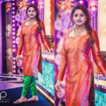 Rachita Ram Instagram - Majabharatha✨ Outfit @arethy_couture Styling @tejukranthi Assisted by @shashwatichandrashekar Jewellery @lotus_silver_jewellery Makeup @mohanrao931 Hairstyle @kammarishivarajchary Photography @rock_phanni_