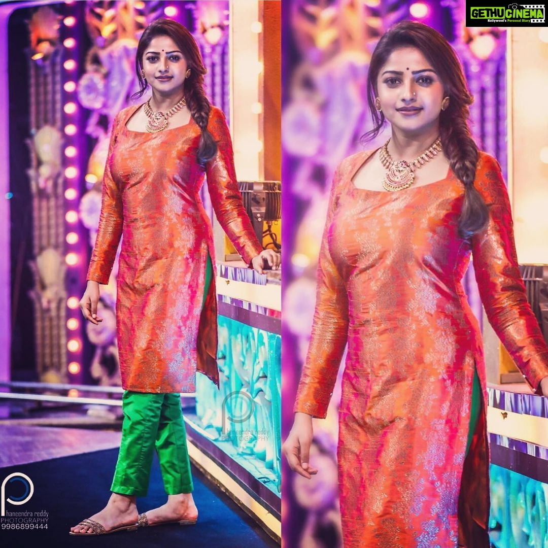 Rachita Ram Instagram - Majabharatha✨ Outfit @arethy_couture Styling @tejukranthi Assisted by @shashwatichandrashekar Jewellery @lotus_silver_jewellery Makeup @mohanrao931 Hairstyle @kammarishivarajchary Photography @rock_phanni_