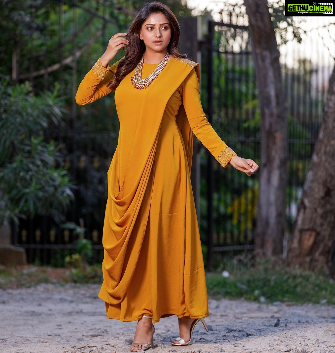 Rachita Ram Instagram - Majabharatha✨ Outfit @si.ta.ra Jewellery @amrapalijewels Styling @tejukranthi Makeup @mohanrao931 Hair @paramesh_kammari Photography @rock_phanni_