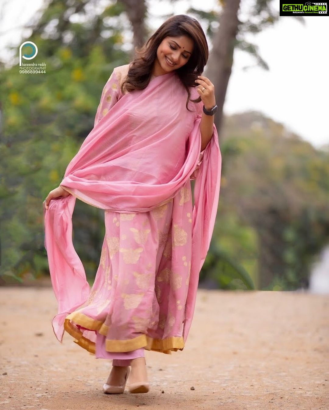 Rachita Ram Instagram - Majabharatha✨ Wearing @lathaputtanna Styling @tejukranthi Assisted by @shashwatichandrashekar Hair @paramesh_kammari Makeup @mohanrao931 Photography @rock_phanni_