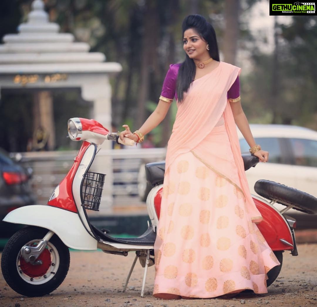 Rachita Ram Instagram - MAJABHARATHA✨ Outfit and styling by @tejukranthi Jewellery @lotus_silver_jewellery H&M @paramesh_kammari & @mohanrao931 Photography @rock_phanni_
