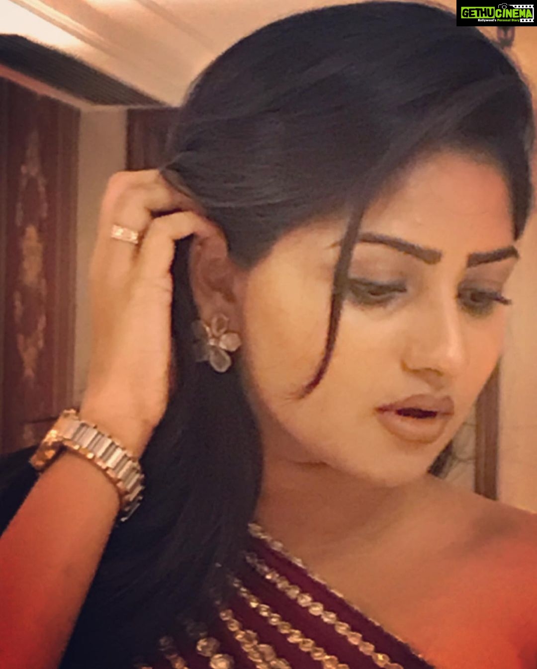 Rachita Ram Instagram - ✨♥️ Wearing @swapnareddy9449 Earrings @bcos_its_silver Styled by @tejukranthi Assisted by @rajeshputtaiah Makeup & Hair by @mohanrao931 & @paramesh_kammari