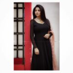 Rachita Ram Instagram – #majabharata
Outfit & styling @tejukranthi Assisted by @rajeshputtaiah
Jewellery @lotus_silver_jewellery
H&M @paramesh_kammari & @mohanrao931
Photography @mayarthaproductions