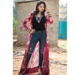 Rachita Ram Instagram - Cal it classy or sassy, I own both😎😉 . . . Styled by @tejaswinikranthistylefiles Assisted by @rajeshputtaiah The gorgeous handloom coat by @kalasthreebytejaswinikranthi Top @hm Denim @onlyindia The sassy heels from @aldo_shoes Makeup @mohanrao931 Hair @gm6.bridalmakeup Photographer @mayarthaproductions