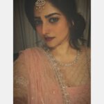 Rachita Ram Instagram – ✨
Wearing @anushreereddydesign 
Mangtika @mangatraineeraj 
Styled by @stilerush_by_varshinijanakiram
H&M  @mohanrao931 @makeover_by_paramesh