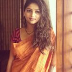 Rachita Ram Instagram - One of my favourite garments wic I love to wear..I think women looks hawt and beautiful in saree..😍😉#sareelove💖 Styling @tejukranthi it’s completely your types,I know how happy yu are to see me in this garment🤗😘