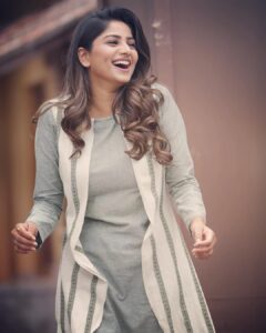 Rachita Ram Instagram - #livelaughlove💕#postivevibes✨#peace✌🏻 Pc- @chandan_gowda_photography