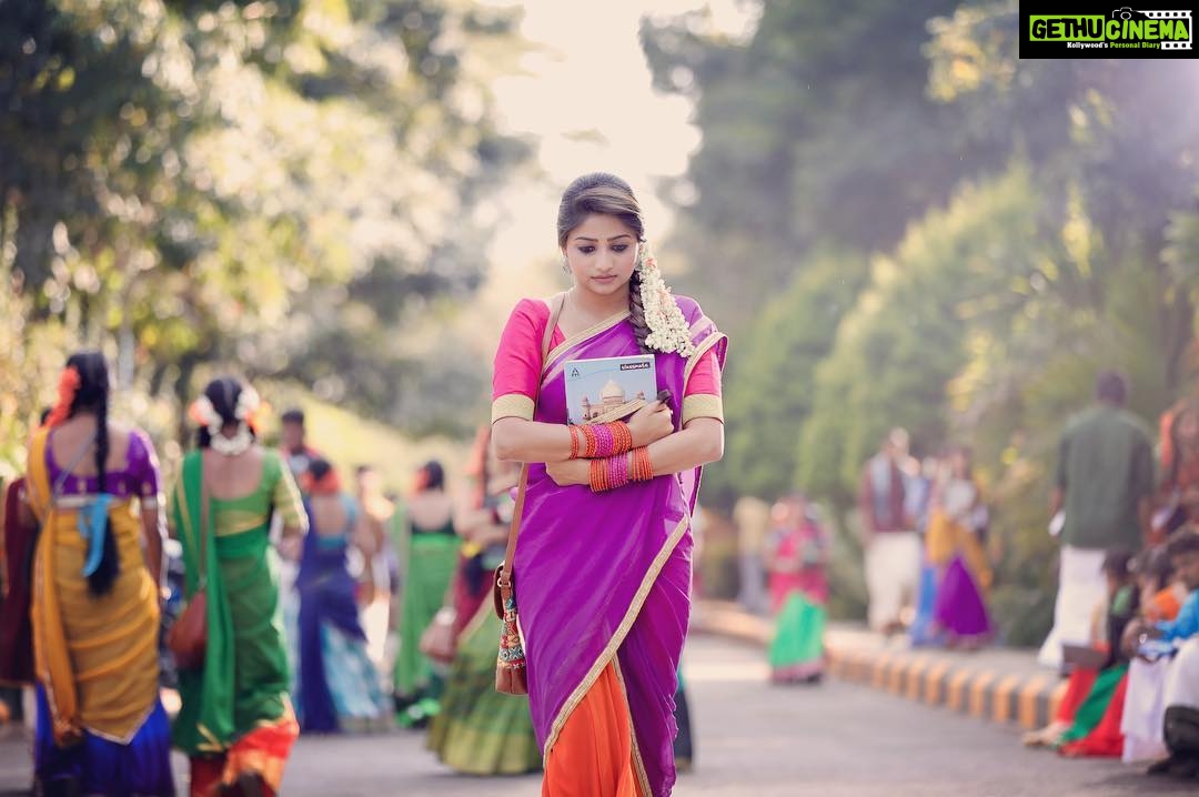 Rachita Ram Instagram - Exclusive picture of Sita from SITARAMAKALYANA..☺️☺️#onthesetsof#seetharamakalyana Pc- @santhosh_j_reddy
