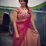 Rachita Ram Instagram - #comdeytalkies🙂 Styling @tejaswinikranthistylefiles Wearing @mahitha_prasad Jewellery @bcos_its_silver pc @rajeshputtaiah Makeup @mohanrao931 Hairstyle @kammariparamesh