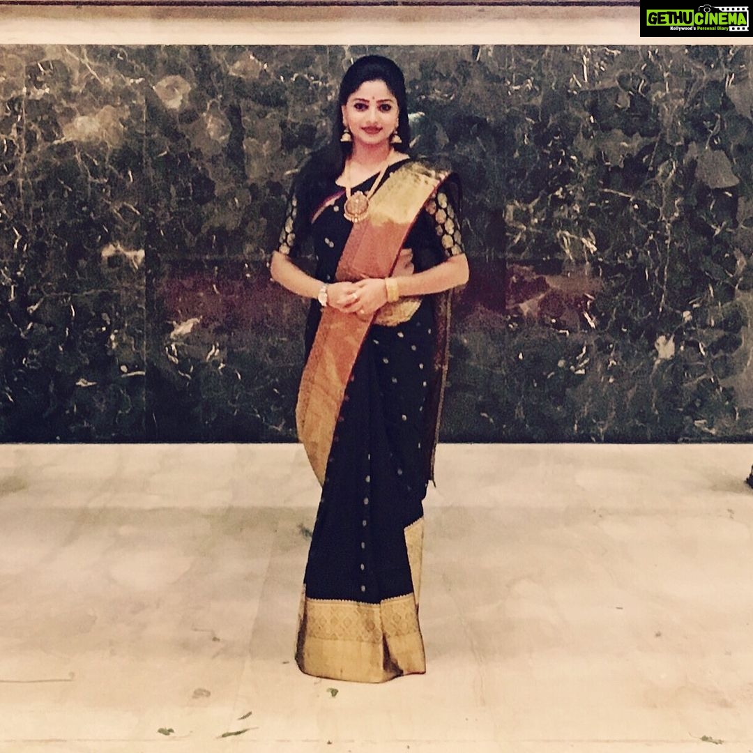 Rachita Ram Instagram - #behindthescenes #selfies😍