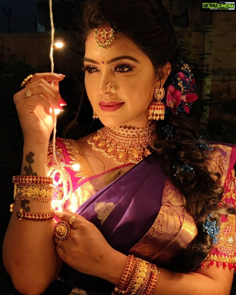 Rachitha Mahalakshmi Instagram - Let light shine out of darkness..... : Thanking each nd every true soul who is spending a moment to wish me on this day..... 🙏🙏🙏🙏🙏🙏🙏❤️❤️❤️❤️❤️❤️❤️ : Love u all..... 🥺🙂🙌🙌🙌🙌