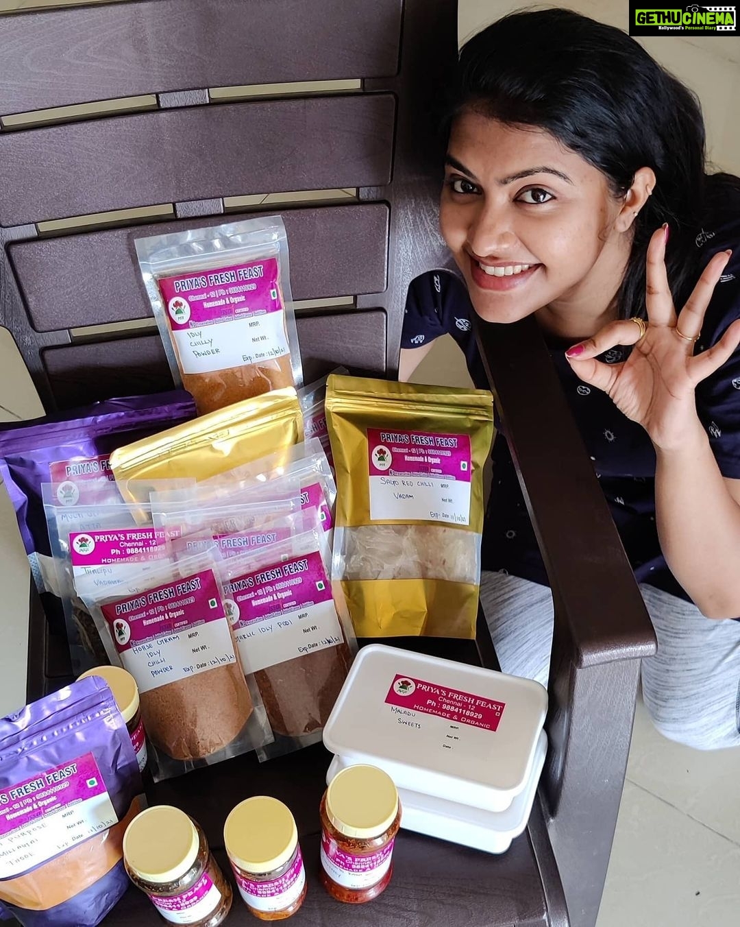 Rachitha Mahalakshmi Instagram - Just a small support for this lady out there working hard 👏 @priyasfreshfeast27 😇👈👈👈👈 Our tiny support Matters a lot to them..... : Home made organic all varities ❤️❤️❤️❤️ : Do check @priyasfreshfeast27 nd do support : #supportwomenentrepreneurs🙋🏼💪🏻