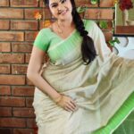 Rachitha Mahalakshmi Instagram - 🌟 Keep looking up that's d Secret of life 🌟 😇😇😇😇😇 : #sareelove @fameblueboutique 👈 : #supportwomenentrepreneurs🙋🏼💪🏻