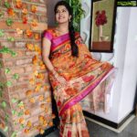 Rachitha Mahalakshmi Instagram – Just in love with these awesome kalamkari digital print Lenin sarees from
@fameblueboutique ❤️❤️❤️❤️❤️❤️ awwww they r just waooooo nd soooo comfortable….. 🤗🤗🤗
:
Upcoming in NINI 😇
:
If it Feels monotonous well yes I am ! 😏🤷🏻♀️
Always a saree lover…
:
#Sareelove
:
#supportwomenentrepreneurs🙋🏼💪🏻