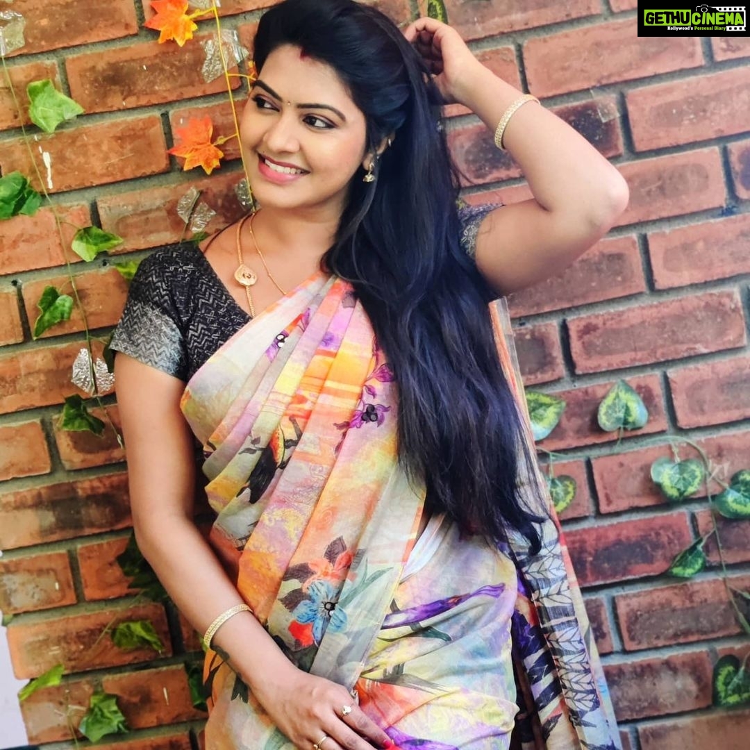 Rachitha Mahalakshmi Instagram - 🌟 I love when women realise that they r not asking for too much 🌟 😇 : #Sareelove @keerthu_kalai__collections 👈 : #supportwomenentrepreneurs🙋🏼💪🏻