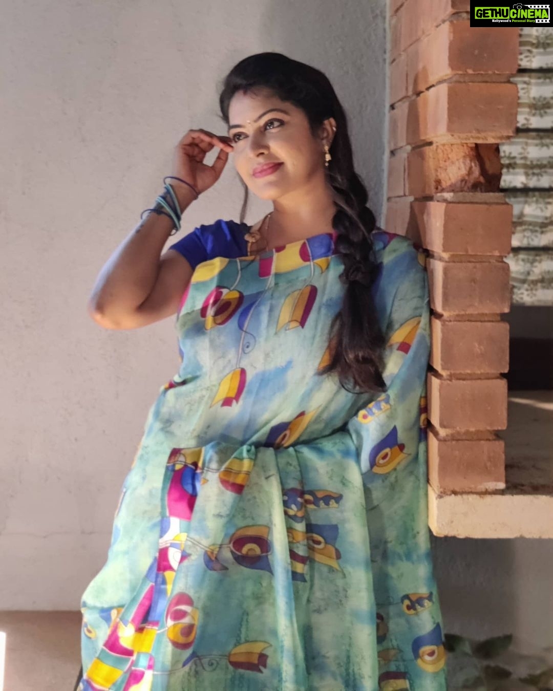 Rachitha Mahalakshmi Instagram - Nothing can dim d light that shines from within.... 🌟🌟🌟🌟🌟 : #Sareelove @fameblueboutique ❤️❤️❤️❤️ : #supportwomenentrepreneurs🙋🏼💪🏻